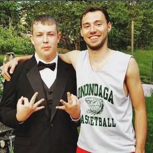 Meet your Posher, Alex